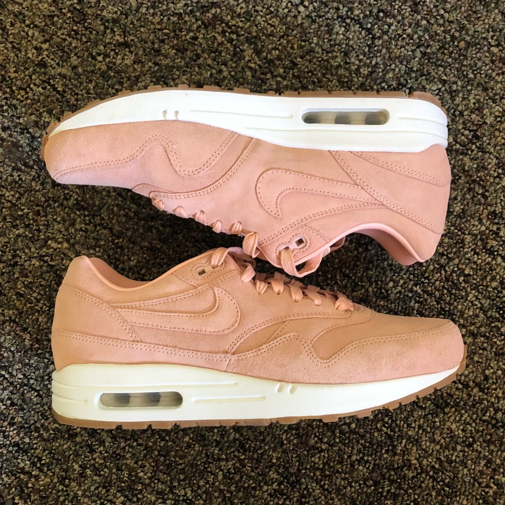 Nike Air Max 1 Premium
